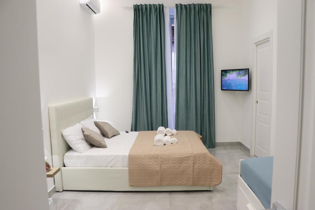 Barbaro Suite & Apartment Napoli Eksteriør billede